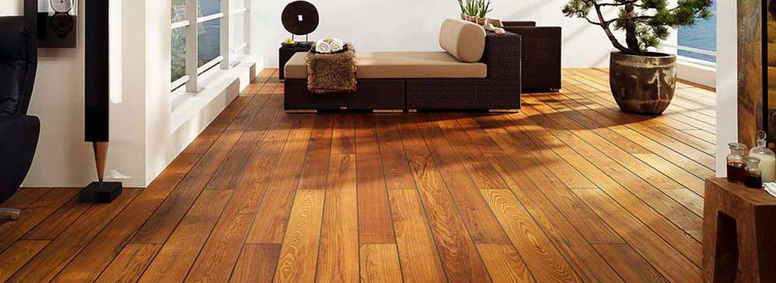 sala decorada con parquet